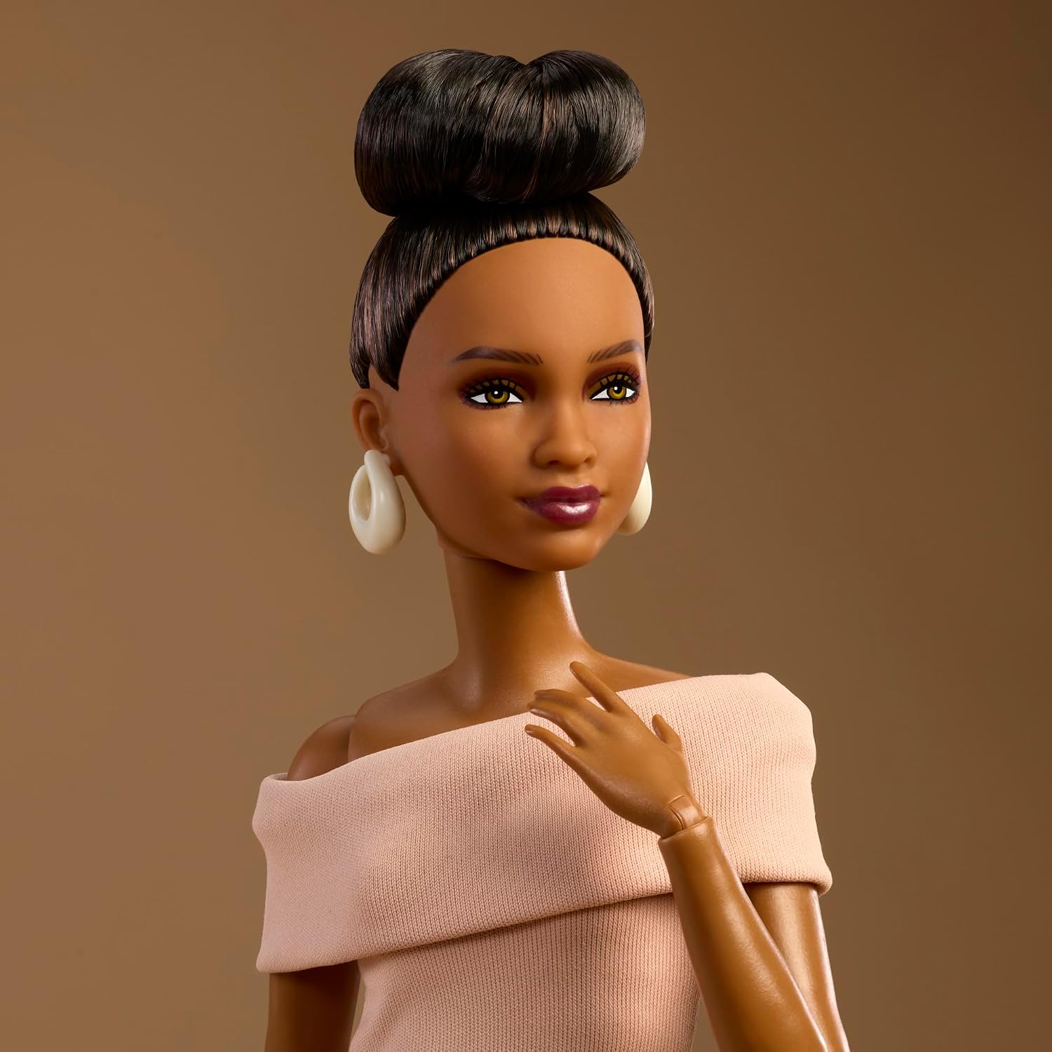 ตุ๊กตาบาร์บี้เบสิกส์ รุ่นกลาง  - Mattel Toy Barbie บทวิจารณ์และราคา